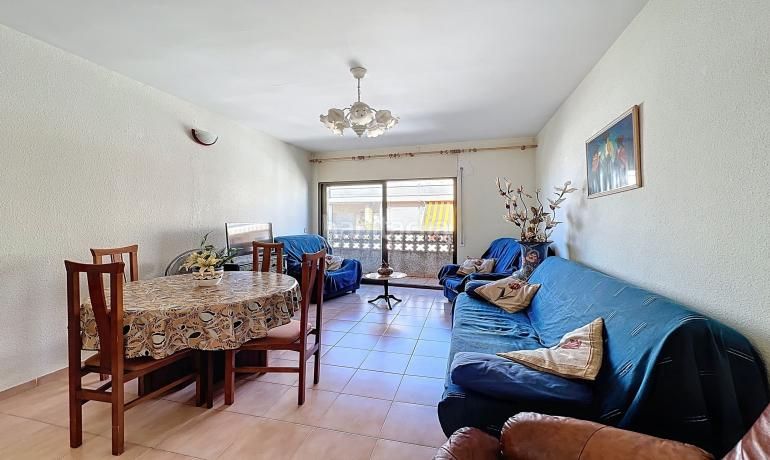 Foto 4598a1bc-3a4c-4c18-a709-0411f87a0571. Apartament a Centre Roses