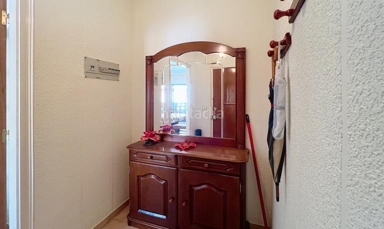 Foto 958469b3-9d18-46fb-8a9f-22376e08eef6. Apartament a Centre Roses