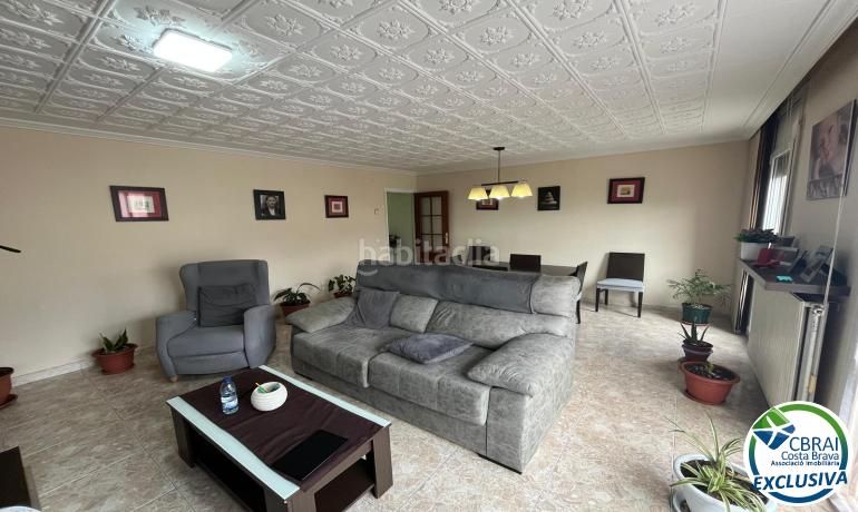 Foto 137abe1a-aae8-4cd5-a7e0-c22680826cc1. Apartament amb calefacció a Centre Roses