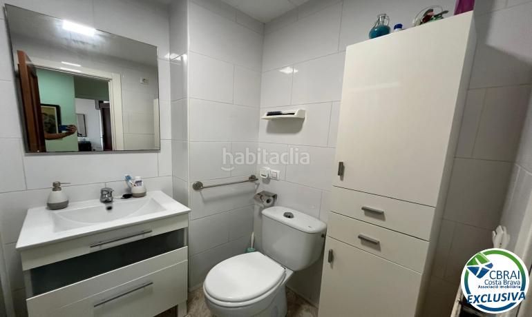 Foto a5aa4054-b8f1-4226-bbeb-06ba134ef54f. Apartament amb calefacció a Centre Roses