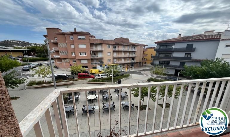 Foto aa5800f7-6398-4719-a6fd-4428fcc9e2bf. Apartament amb calefacció a Centre Roses