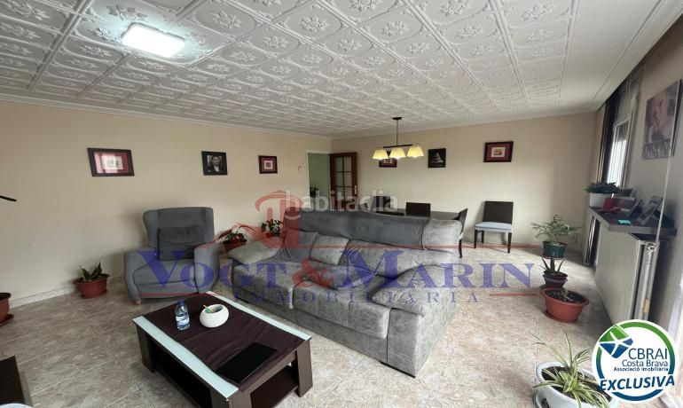 Foto f5fcfb55-5ad3-4ebb-a61e-e42622159b0d. Apartament amb calefacció a Centre Roses