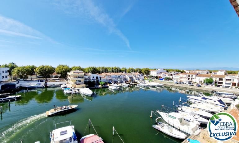 Foto 8774bb1a-8d28-4ae7-9086-7f61a68491e6. Apartament amb aparcament a Port Banyuls - Port Alegre - Port Empordà Empuriabrava