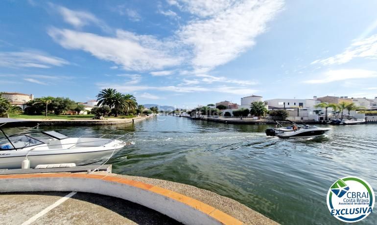 Foto be56bc0f-b01e-48b4-a22b-2603e6b15331. Apartament amb aparcament a Port Banyuls - Port Alegre - Port Empordà Empuriabrava