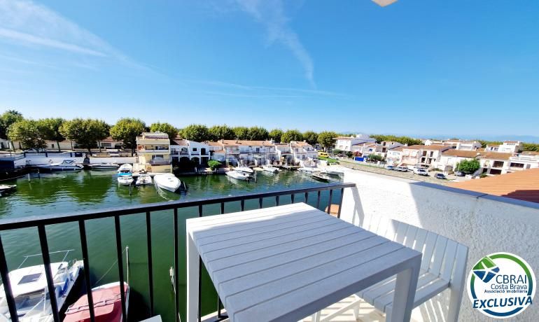Foto d8aeaa4a-b00e-4edd-99f9-a470f026973a. Apartament amb aparcament a Port Banyuls - Port Alegre - Port Empordà Empuriabrava