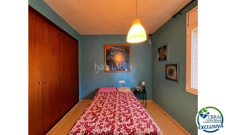 Foto 08cfeb1b-fbbf-4c1a-bf1f-05f42fdfb366. Apartament amb aparcament a Eixample-Horta Capallera Figueres