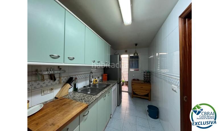 Foto 0d5bac3c-abe0-4a46-8766-ac9a95abdac7. Apartament amb aparcament a Eixample-Horta Capallera Figueres