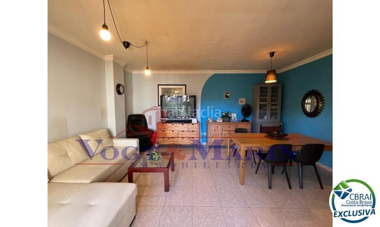 Foto 664b83b2-e9b5-4af0-acb6-8c90c4ef78a1. Apartament amb aparcament a Eixample-Horta Capallera Figueres