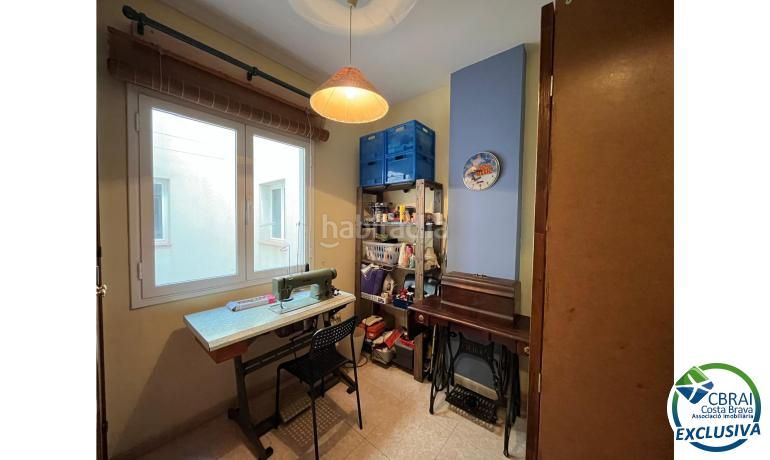 Foto e8672ac6-8842-4a43-8a12-d2c6c70fe444. Apartament amb aparcament a Eixample-Horta Capallera Figueres