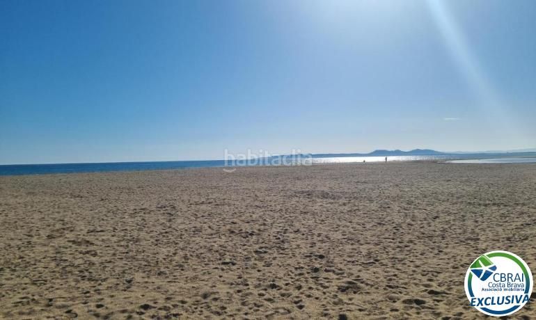 Foto b89ba81f-0670-405e-9bb9-94389603729a. Estudi amb calefacció a Moxó - Sant Mori Empuriabrava