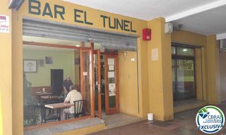 Business premise  Carrer doctor ferran. Venta de local comercial en la zona del parc bosc, figueres