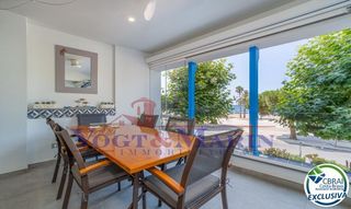 Appartement  Carrer de figueres. Apartamento moderno en primera línea de mar en roses