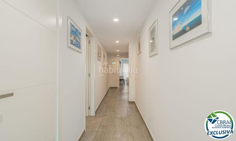 Foto ba095b6c-607a-4594-8f43-550654d876a5. Apartament amb calefacció aparcament a Centre Roses