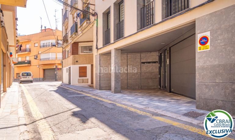 Foto c412cead-c27a-46ae-87a9-4085bb7a39db. Apartament amb calefacció aparcament a Centre Roses