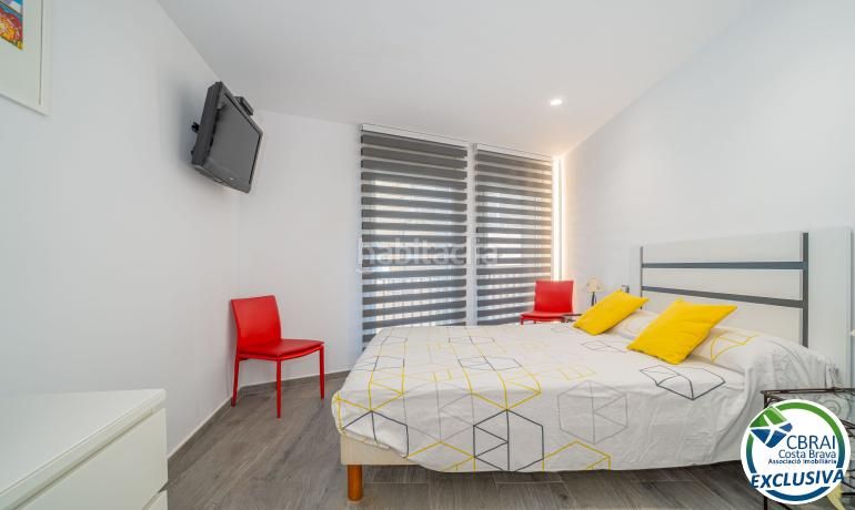 Foto d1486d01-5996-43cb-99d2-18f448df5fa3. Apartament amb calefacció aparcament a Centre Roses