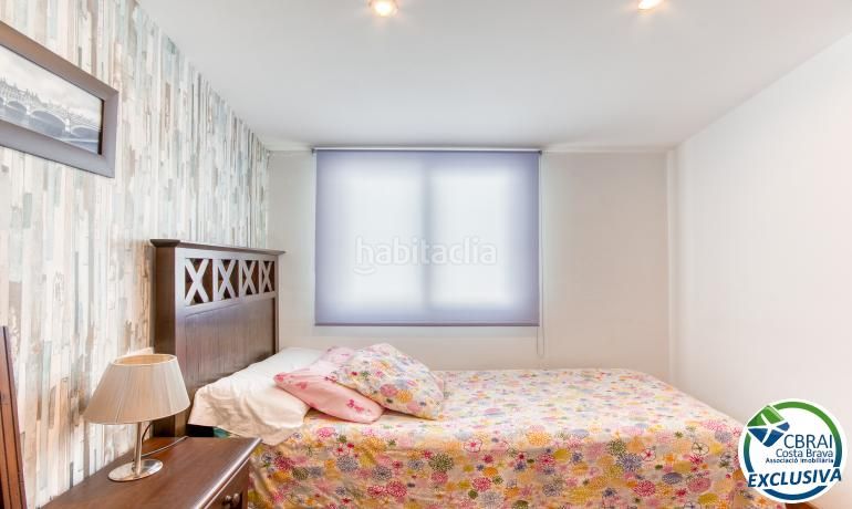Foto bbc0a319-9076-4ece-82a2-20926d11c4f6. Casa adossada amb aparcament a Segre - Ebre - Ter Empuriabrava