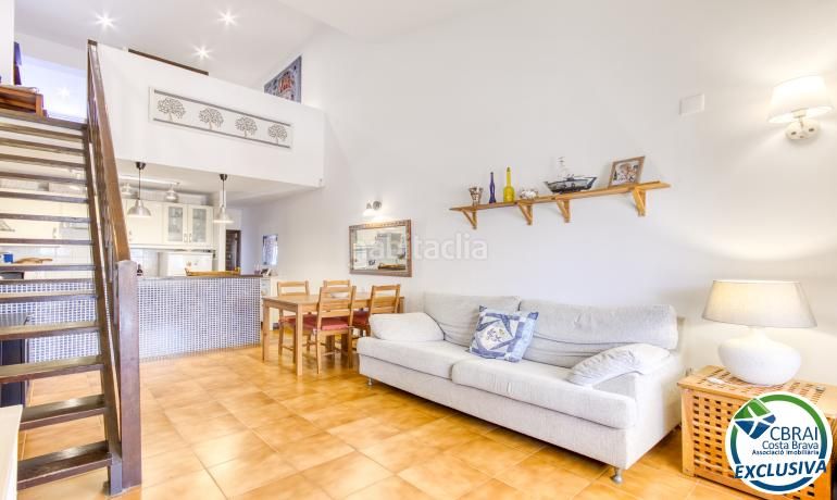 Foto d84681f2-295b-4219-bc5d-a8e2246d08a1. Casa adossada amb aparcament a Segre - Ebre - Ter Empuriabrava