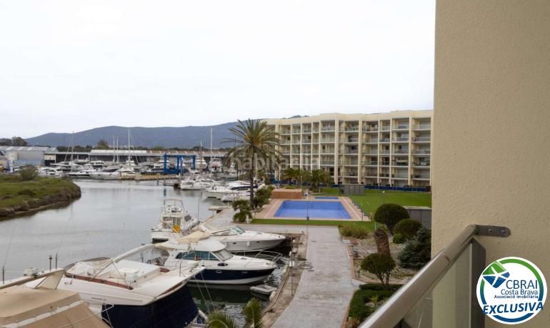 Foto 04518229-0366-4e3e-83ca-532548898eed. Apartamento  con gran terraza, parking, trastero, vista al mar y piscina en Roses