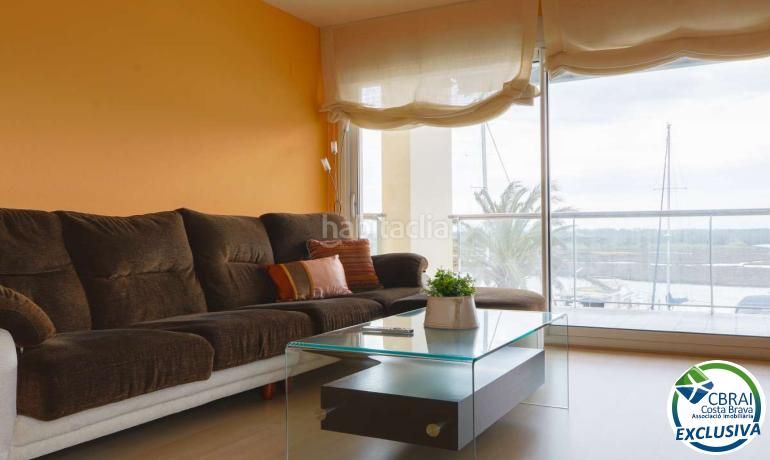 Foto 4bf3270b-2dae-4177-9f3f-aa9e61df8b52. Apartamento  con gran terraza, parking, trastero, vista al mar y piscina en Roses