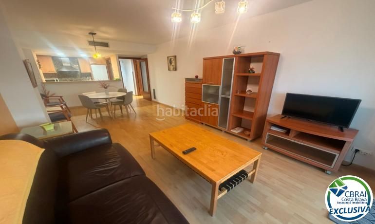 Foto 654dd02f-d744-492f-aced-66c6257345d6. Apartament amb calefacció aparcament piscina a Salatar Roses