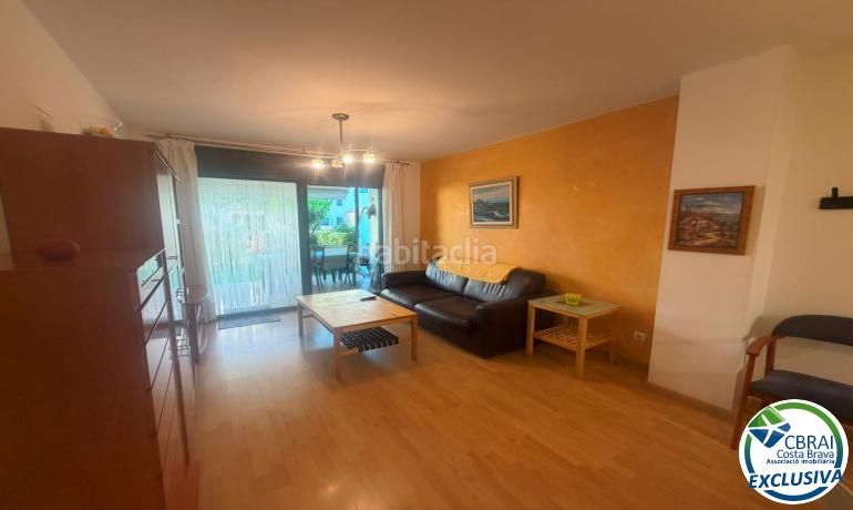 Foto 939d8f6c-6c11-42ea-862d-050ba629a724. Apartament amb calefacció aparcament piscina a Salatar Roses