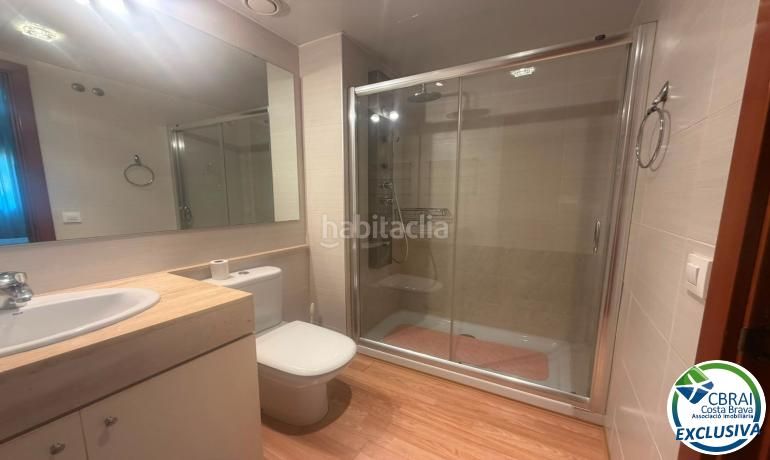 Foto 9a62d2f7-0928-4680-8413-6c5f1452fbd7. Apartament amb calefacció aparcament piscina a Salatar Roses