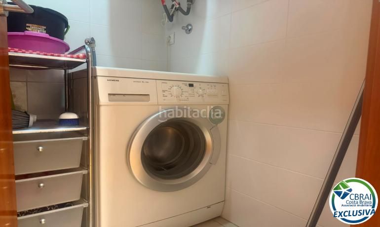 Foto a8d8ec7a-c9e9-46e5-a842-68cb2f5c0ea6. Apartament amb calefacció aparcament piscina a Salatar Roses