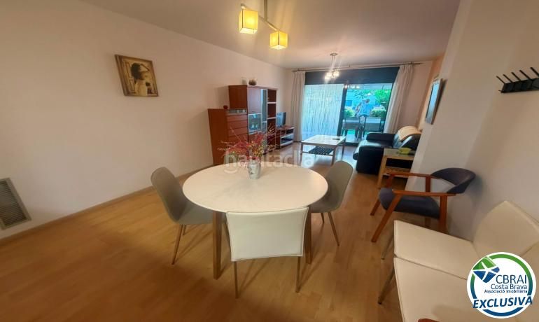 Foto baf0e4bd-44c8-4e15-89e7-977c13bfe66a. Apartament amb calefacció aparcament piscina a Salatar Roses