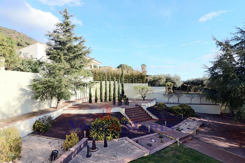 Foto 495fa862-52aa-441f-ab65-70ef1f15c64c. Casa amb xemeneia calefacció aparcament piscina a Pau