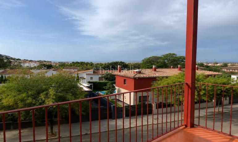 Foto 42515172-5e04-4678-be07-a5fffb642d81. Apartament amb calefacció aparcament piscina a Els Grecs-Mas Oliva Roses