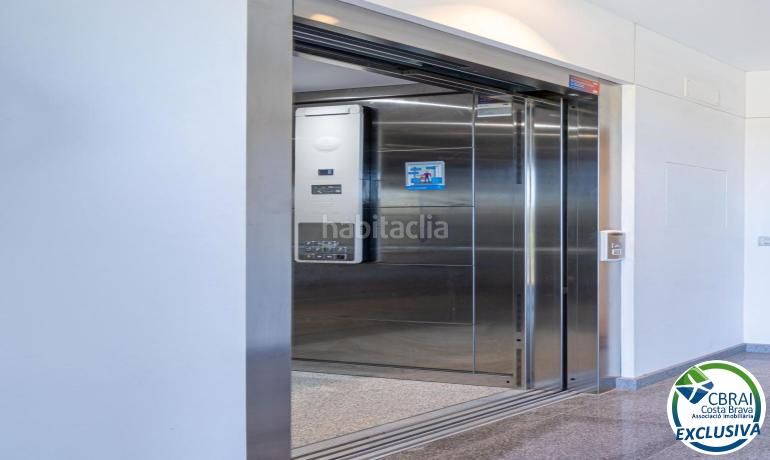 Foto 5c0beded-586c-4371-99d3-bca8d710684e. Apartamento  en planta baja con jardín en santa margarita, en Roses