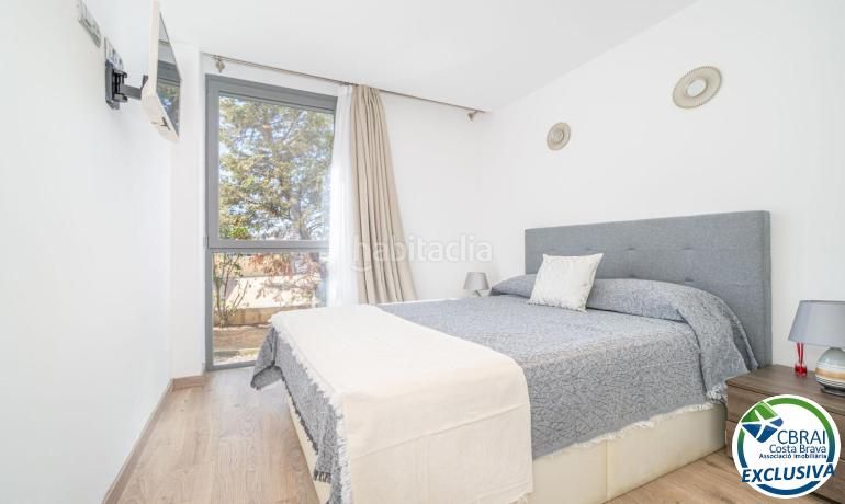 Foto 995a0724-1783-45f4-ae24-bba012f0bfba. Apartamento  en planta baja con jardín en santa margarita, en Roses