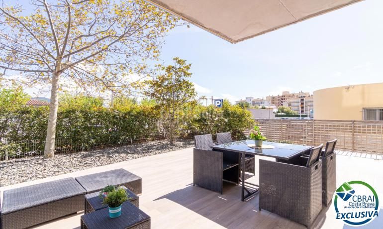 Foto b9aff682-00c2-4083-ae0c-aa61d8c333d3. Apartamento  en planta baja con jardín en santa margarita, en Roses