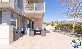 Apartamento  Avinguda del clot dels franquets sud. Apartamento en planta baja con jardín en santa margarita, roses
