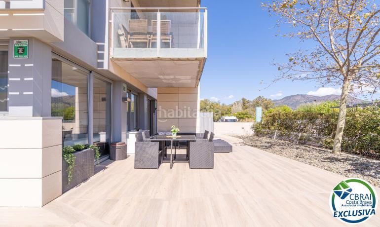 Foto bf8f56c8-337d-4416-8b35-18e34e596d2a. Apartamento  en planta baja con jardín en santa margarita, en Roses