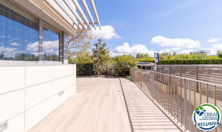 Foto ccc2d57c-b117-4afb-b5bd-cd0a15c264b5. Apartamento  en planta baja con jardín en santa margarita, en Roses
