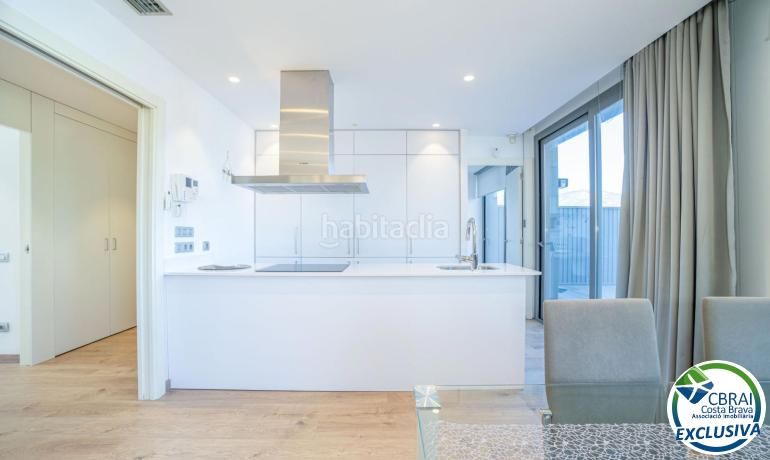 Foto da51e391-947f-4da8-a719-19e331c7318f. Apartamento  en planta baja con jardín en santa margarita, en Roses