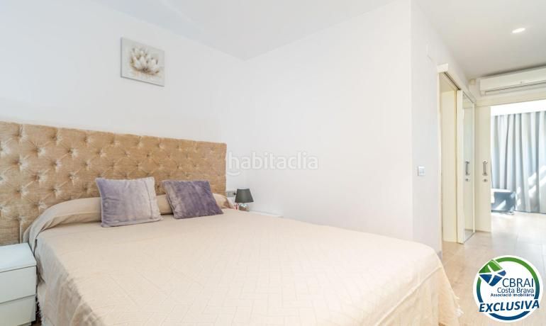 Foto e87fabf7-fcfd-4a3f-a535-214facb1682b. Apartamento  en planta baja con jardín en santa margarita, en Roses