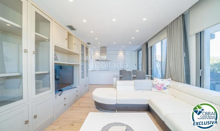 Foto ed9de381-42f5-4085-b837-ad6398dfd8ba. Apartamento  en planta baja con jardín en santa margarita, en Roses