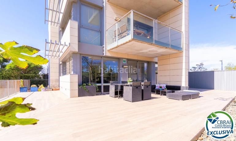 Foto fa3e32a0-311c-4f56-814c-43056341bec5. Apartamento  en planta baja con jardín en santa margarita, en Roses