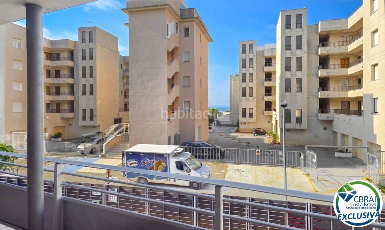 Foto 82e379ae-ad35-4061-bc2c-5b3b4653ee32. Apartament amb aparcament piscina a Salatar Roses