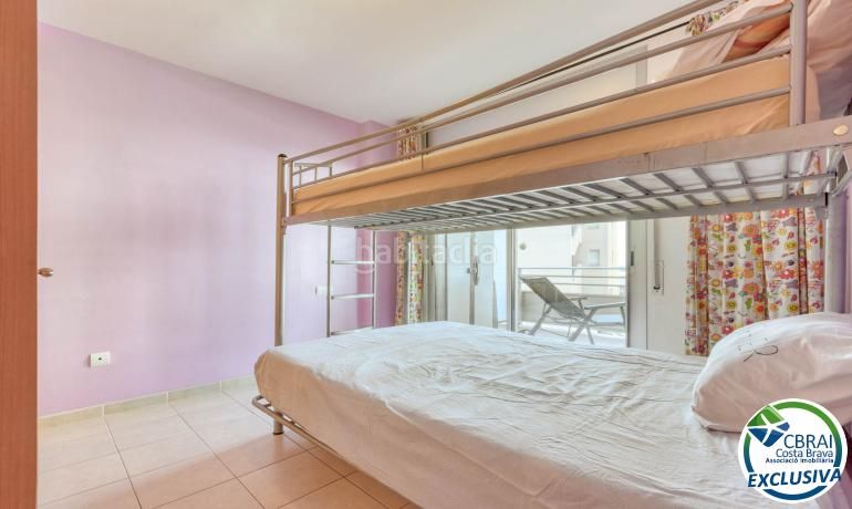 Foto c64b2597-39e3-4ba7-9779-61f9332f4bfe. Apartament amb aparcament piscina a Salatar Roses