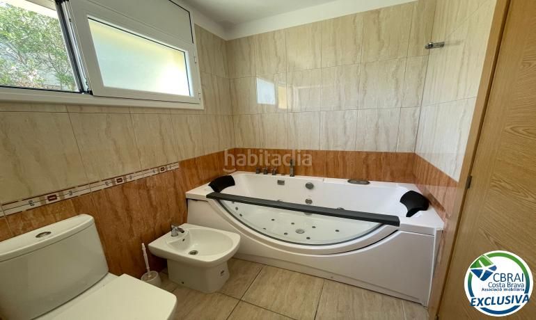Foto 93fa0723-bdf3-4f0d-9238-844effe3b080. Casa amb calefacció aparcament piscina a Els Grecs-Mas Oliva Roses