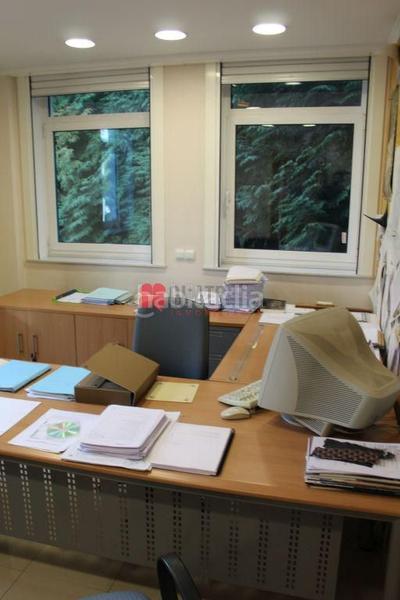 Foto 2f2d38cb-2c7e-4c6c-8a2e-325cea6eed6b. Location bureau avec chauffage dans Ensanche - Sar Santiago de Compostela