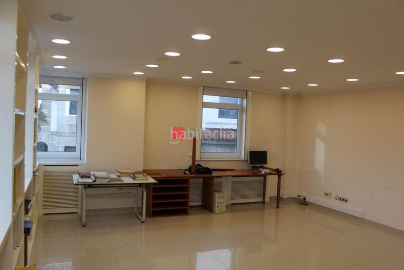 Foto 40b40065-b99a-46c7-aa3c-c506164fcd67. Location bureau avec chauffage dans Ensanche - Sar Santiago de Compostela