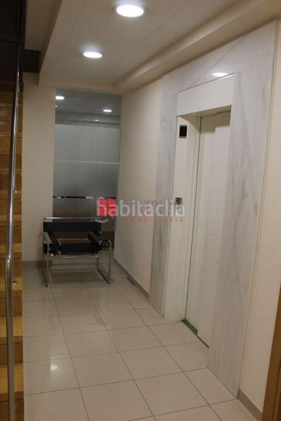 Foto 713f3120-438a-46d1-955f-f1951c8b7dd4. Location bureau avec chauffage dans Ensanche - Sar Santiago de Compostela