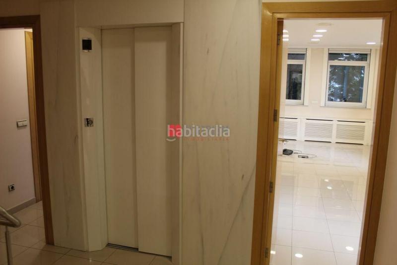 Foto 7a266a06-0c9c-4c04-9ba4-13fb811b8f75. Location bureau avec chauffage dans Ensanche - Sar Santiago de Compostela