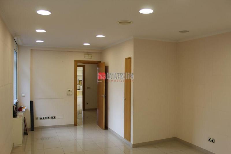 Foto 8e908b20-2b48-40fd-a194-2152615b7d84. Location bureau avec chauffage dans Ensanche - Sar Santiago de Compostela