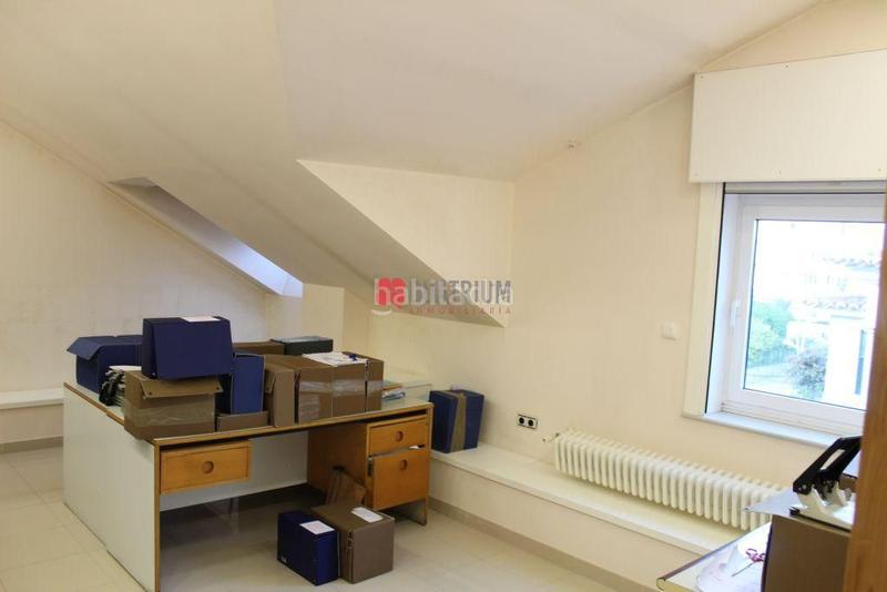 Foto e9a847b3-d220-43c7-b580-9e929dadd1cd. Location bureau avec chauffage dans Ensanche - Sar Santiago de Compostela