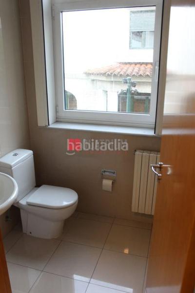 Foto f0c7388f-aee4-428c-a2f9-55b5dd7c6781. Location bureau avec chauffage dans Ensanche - Sar Santiago de Compostela